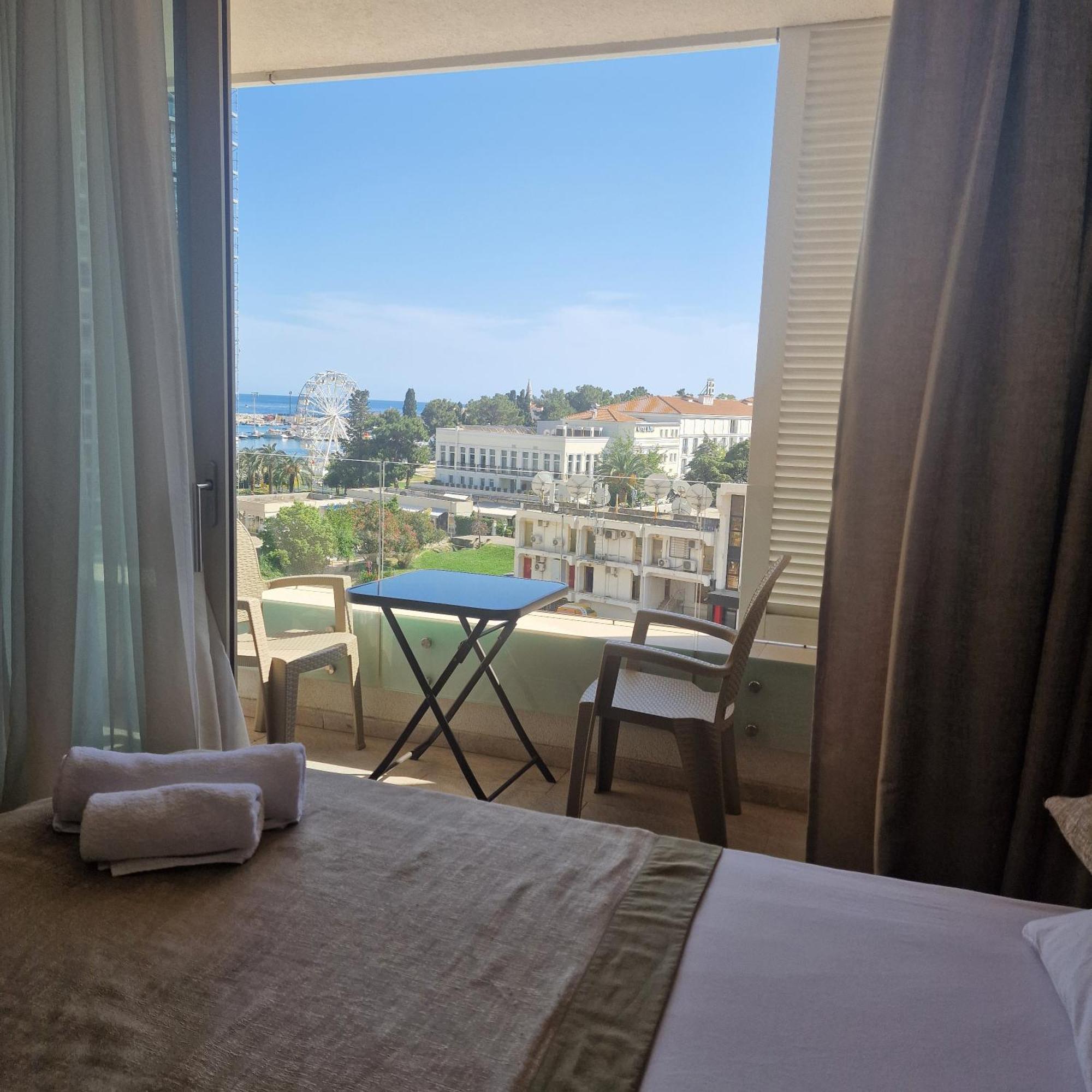 Apartments Lux Budva Pokoj fotografie